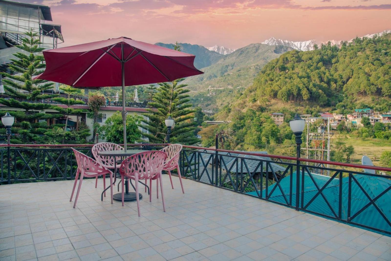 Nandini Villa دارامشالا المظهر الخارجي الصورة